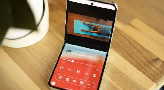 Ikuti Samsung, Apple Luncurkan Handphone Monitor Lipat, Launching Pertama Mulai 2026